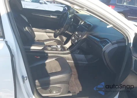 2017 Ford Fusion Hybrid Se z USA, uszkodzony, nr VIN 3FA6P0LU8HR325081